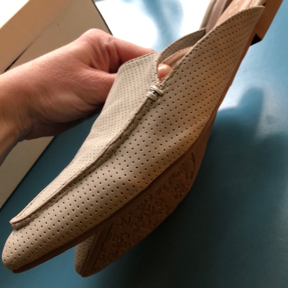 (EUC) Espirit perforated slides size 7 - Picture 5 of 8